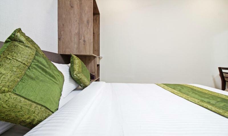 Ocean Suites Hotel Mumbai  Buitenkant foto