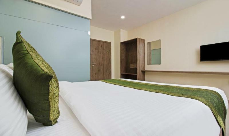 Ocean Suites Hotel Mumbai  Buitenkant foto