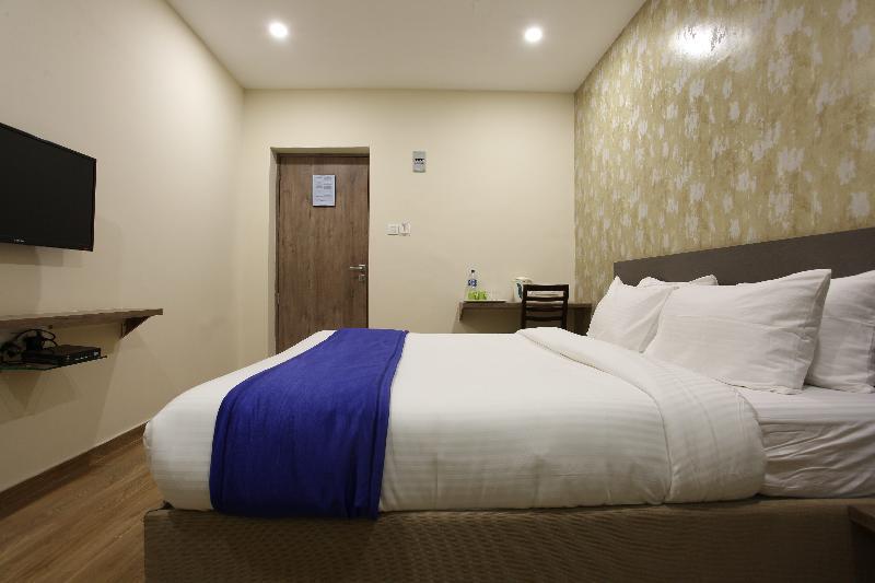 Ocean Suites Hotel Mumbai  Buitenkant foto